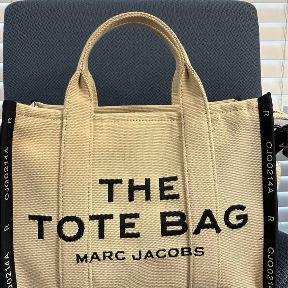Marc Jacobs Beige Tote Bag